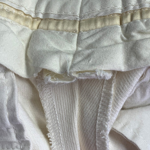 GUCCI Size 32 Cream Flat Front Dress Pants