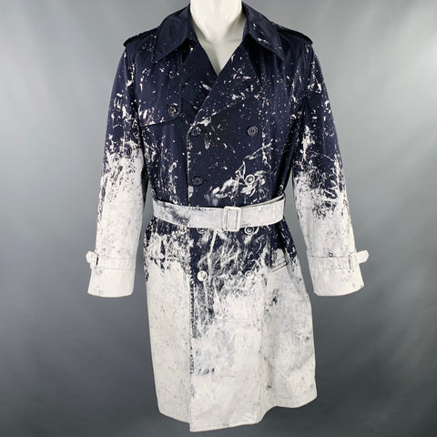 Trench-coat vintage en coton éclaboussé bleu marine et blanc, taille 40