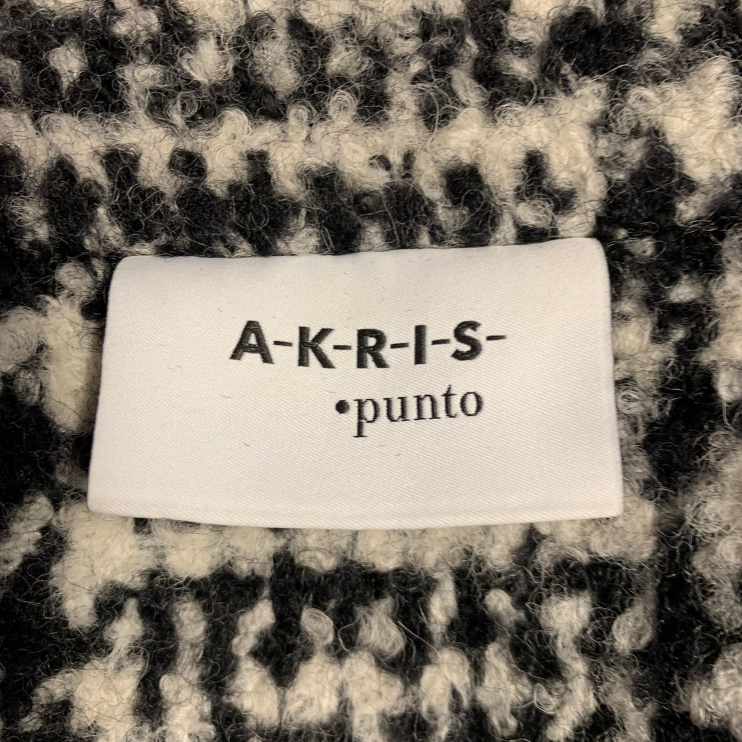 AKRIS Size 8 Black White Wool Blend Plaid Trench Coat