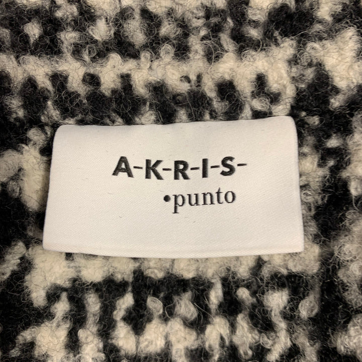 AKRIS Size 8 Black White Wool Blend Plaid Trench Coat