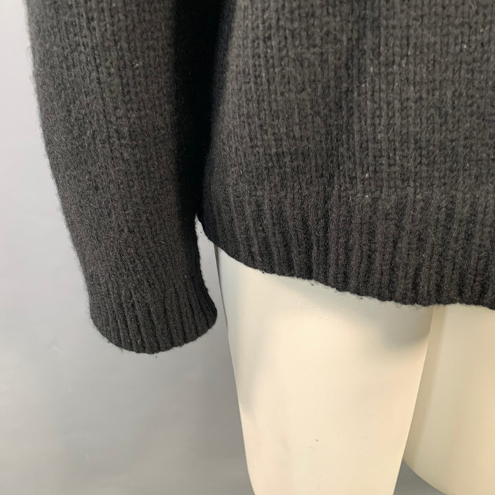 THE ROW Size L Black Cashmere Knit Raglan Sleeves Crew Neck Sweater