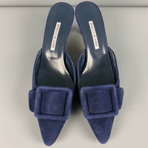 MANOLO BLAHNIK Size 10 Navy Suede Pumps