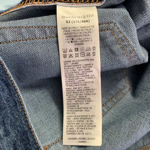 ALEXANDER MCQUEEN Jean en denim à braguette boutonnée et surpiqûres contrastantes indigo Taille 36