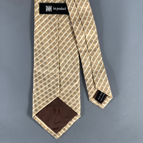 ISSEY MIYAKE Yellow Gold Diagonal Silk Tie