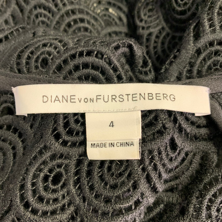 DIANE VON FURSTENBERG Size 4 Black Circles Sleeveless Casual Top