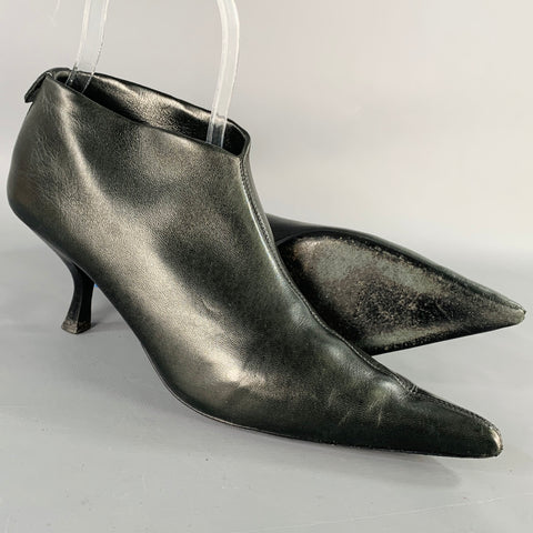 THE ROW Size 7.5 Black Leather Pointed Toe Kitten Heel Ankle Boots