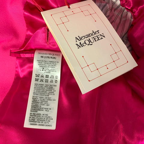 ALEXANDER MCQUEEN Chest Size 36 Pink Wool Peak Lapel 30 30 Suit