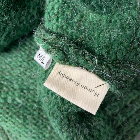 HUMAN ASSEMBLY Size M Green Pullover Sweater