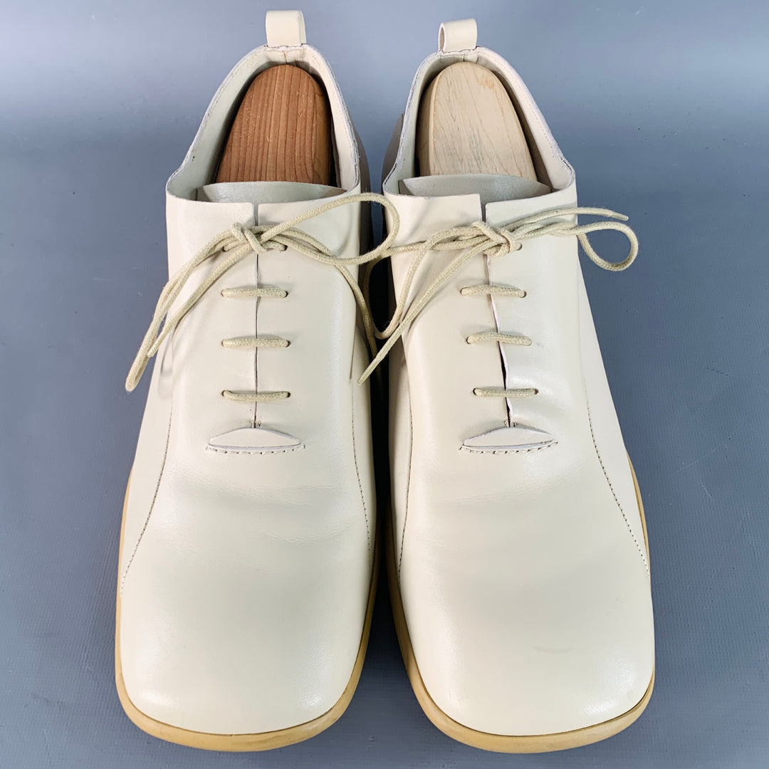 CoSTUME NATIONAL Size 10 Beige Leather Square Toe Oxford Lace-Up Shoes