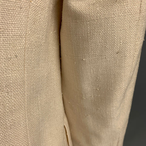 NEIMAN MARCUS Size 42 Beige Textured Silk Notch Lapel Sport Coat