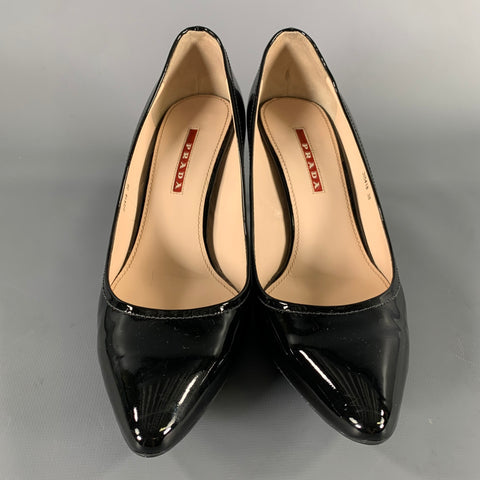 PRADA Size 8 Black Patent Leather Shiny Patent Pumps
