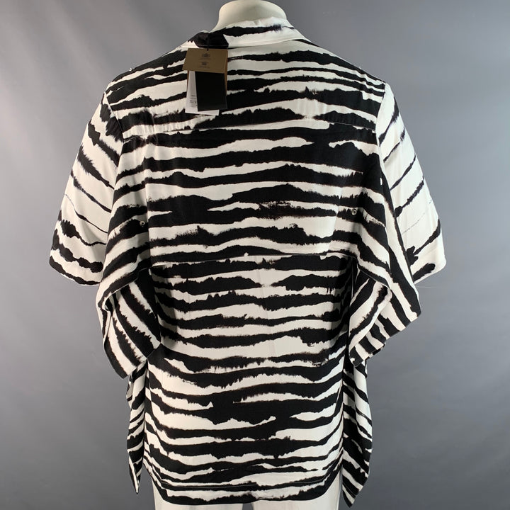 BURBERRY Size S White Black Print Viscose Patch Pockets Short Sleeve Shirt
