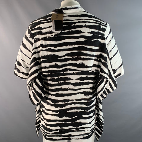 BURBERRY Size S White Black Print Viscose Patch Pockets Short Sleeve Shirt
