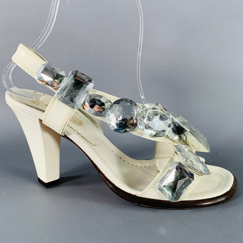 MARC JACOBS Size 6.5 White Silver Leather Strappy Sandals