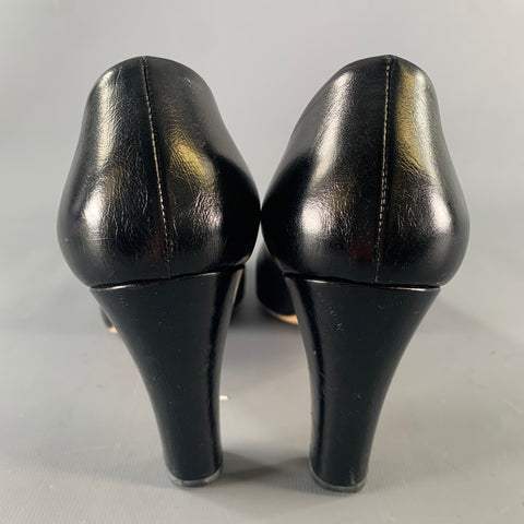CHANEL Size 8.5 Black Leather Classic Pumps