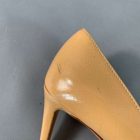 PRADA Size 7 Beige Leather Saffiano Pointed Toe Stiletto Heels Pumps