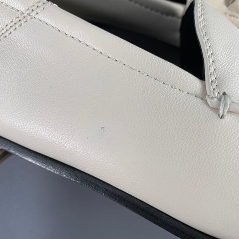 GUCCI Size 8.5 Cream Gold Leather Horsebit Slip On Loafers Flats