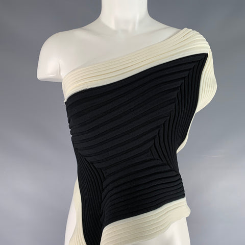 ISSEY MIYAKE Size 2 Black White Polyester Ribbed One Shoulder Dress Top