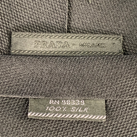 Cravate PRADA en soie noire tressée