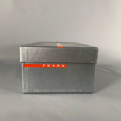 PRADA Size 8 Black Patent Leather Shiny Patent Pumps
