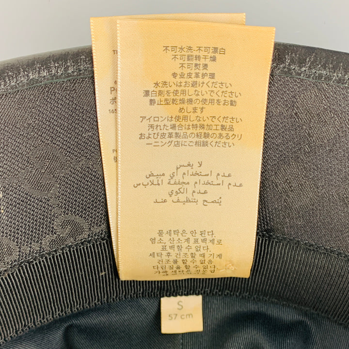 GUCCI Taille S Chapeaux en cuir mélangé de polyester avec logo noir et or