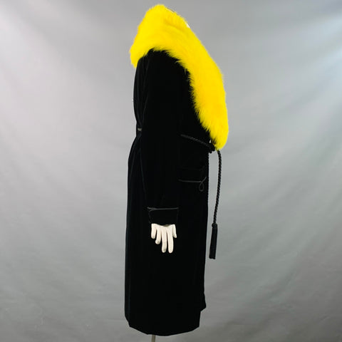 RALPH LAUREN COLLECTION AH19 Taille 44 Robe-manteau en velours noir et jaune