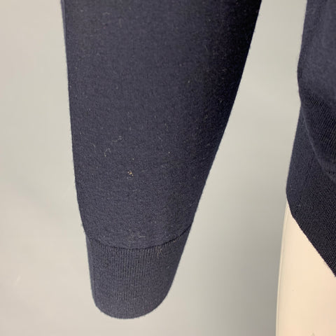 PRADA Taille M Cardigan boutonné en laine tricotée marine