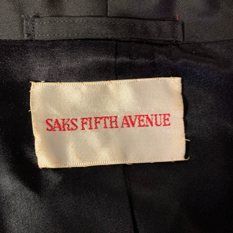 SAKS FIFTH AVENUE Size 42 Red Black Velvet Sport Coat