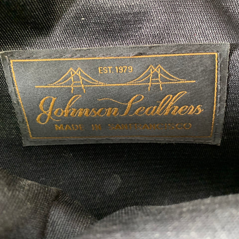 Sac de voyage JOHNSON LEATHERS en cuir matelassé noir