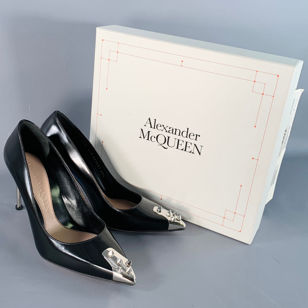 ALEXANDER MCQUEEN Size 9.5 Black Silver Spikes Leather Stiletto Heels Pumps