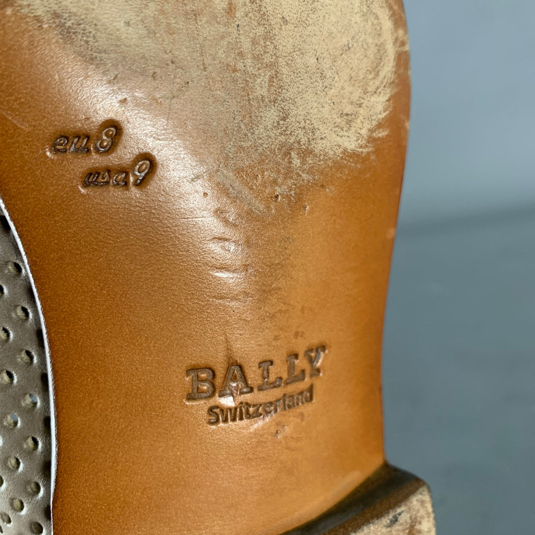 BALLY Size 9 Beige Perforated Leather Cap Toe Lace Up Shoes