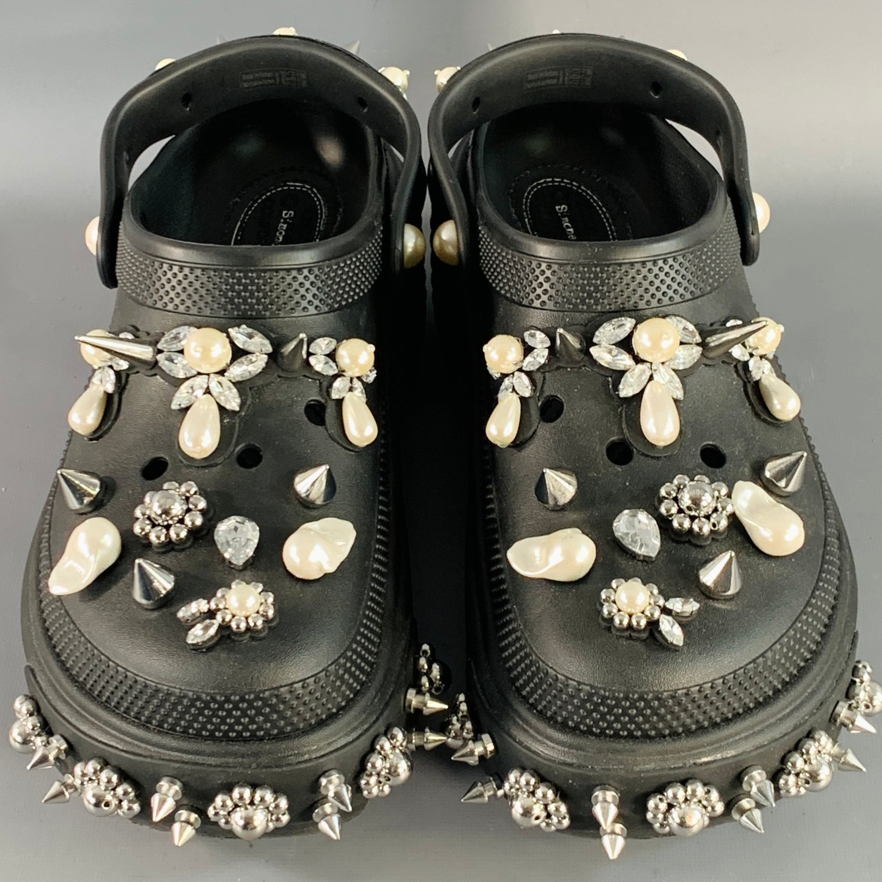 SIMONE ROCHA Size 10 Black Studded Embellishment Rubber Slip On Clogs Loafers Simone Rocha X Crocs Flats for Women | The RealReal main image 3