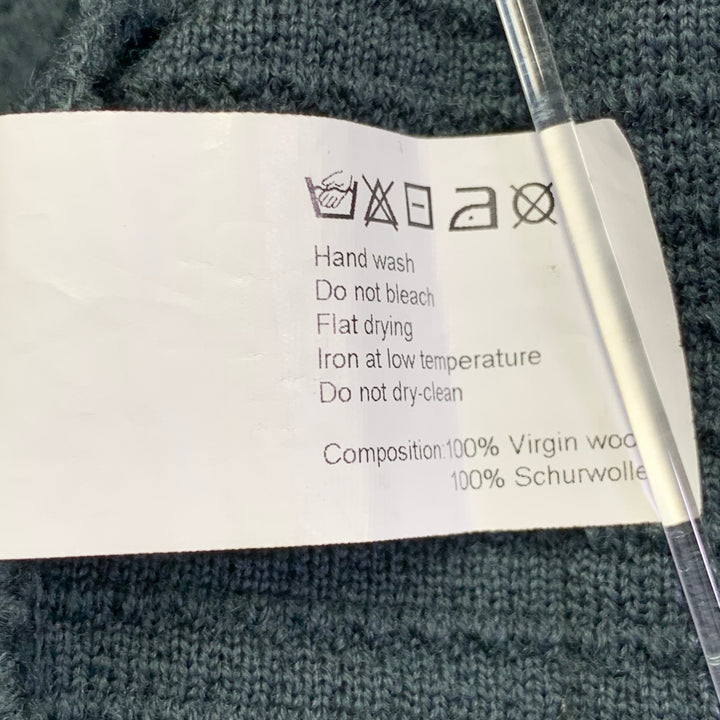 S.N.S HERNING Size M Green Waffle Knit Virgin Wool Buttoned Jacket