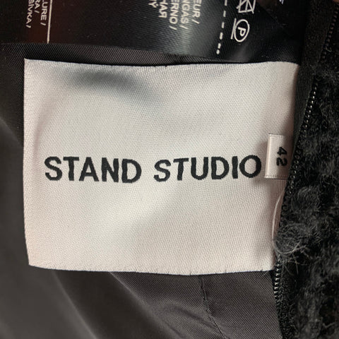 STAND STUDIO Taille L Manteau à revers cranté en fausse fourrure texturée en polyester noir