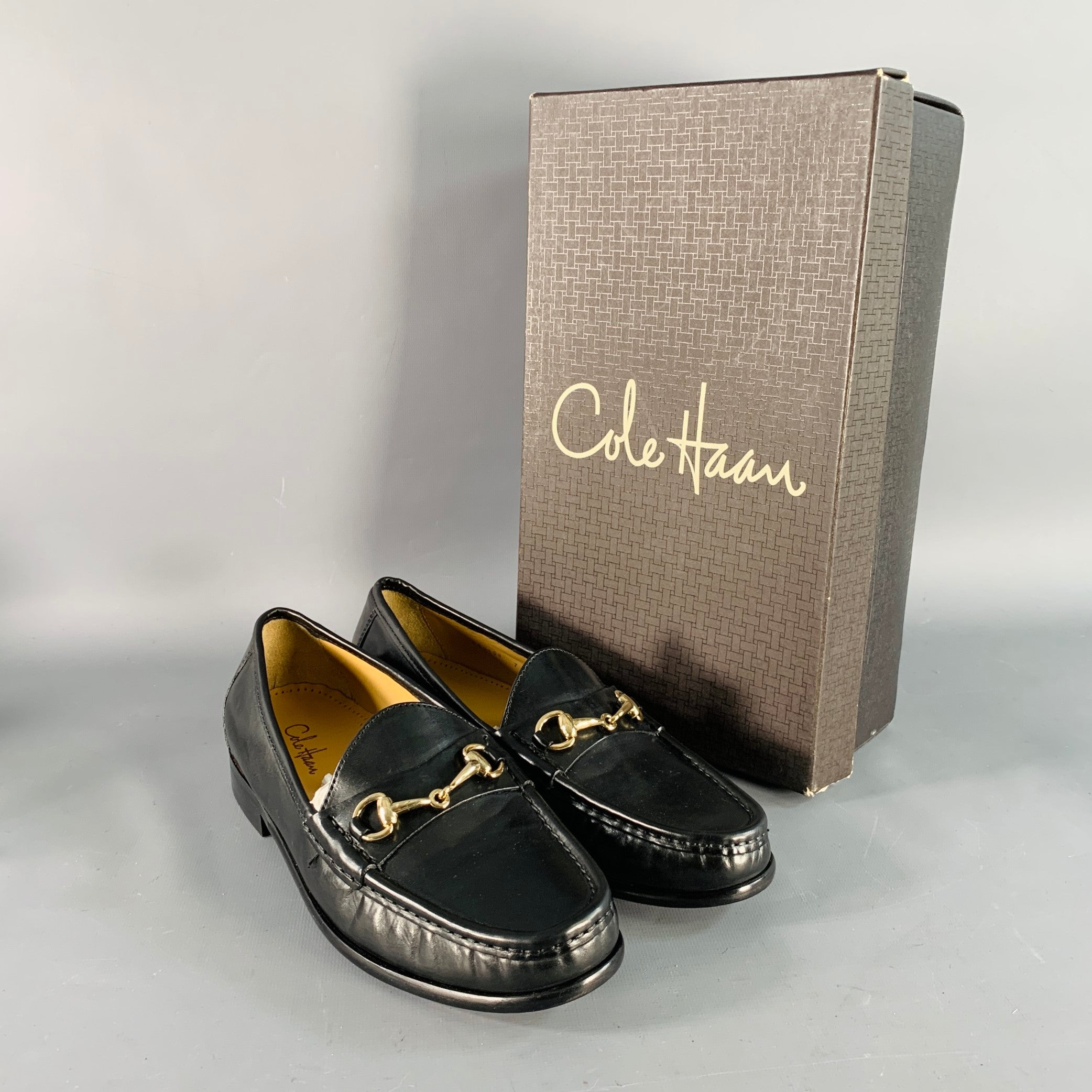 COLE HAAN Vintage Size 7 Ascot II Black Gold Leather Horsebit