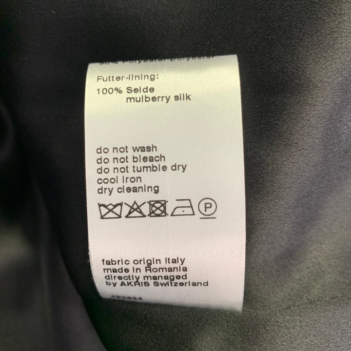 AKRIS Size 12 Black Silk Blend Quilted Coat