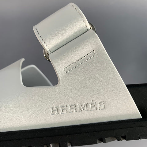 HERMES Size 9 White Black Leather Rubber Sole Sandals