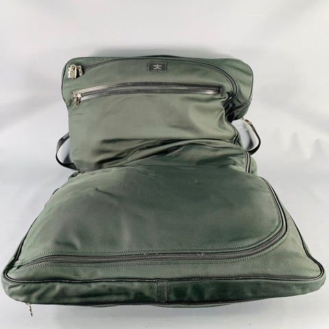 LOUIS VUITTON Taiga Portable Gibeciere Ardoise Green Black Two Tone Nylon Leather Travel Suitcase Bag