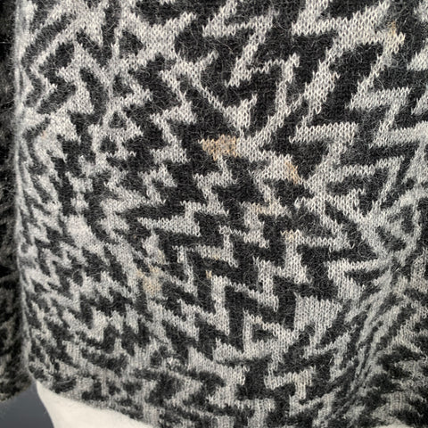 SAINT LAURENT 2019 Size L Grey Black Zig Zag Wool Blend Crew Neck Sweater