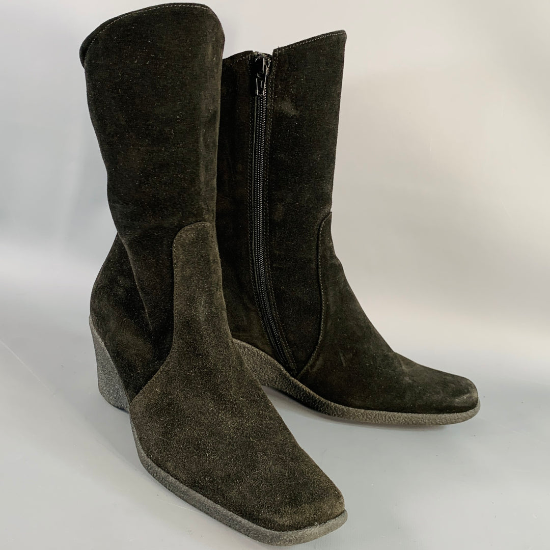 AQUATALIA Size 9.5 Black Suede Waterproof Crepe Sole Boots