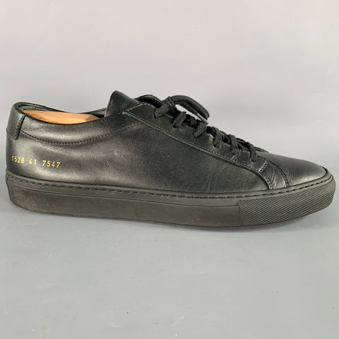 COMMON PROJECTS Size 8 Black Leather Low Top Sneakers