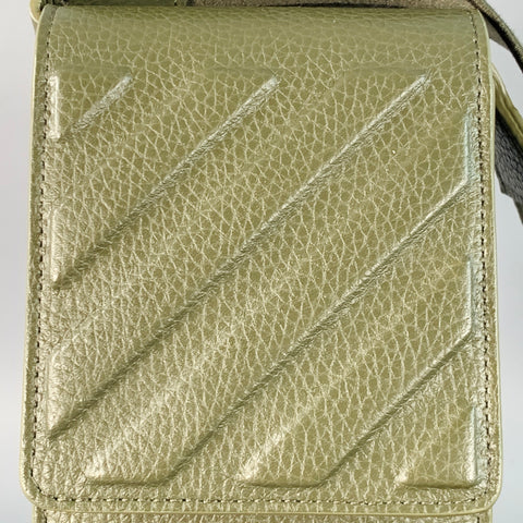 OFF-WHITE One Size Green Olive Embossed Pebble Grain Leather Phone Bag