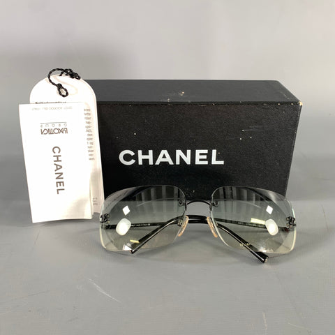 CHANEL Black Green Sunglasses
