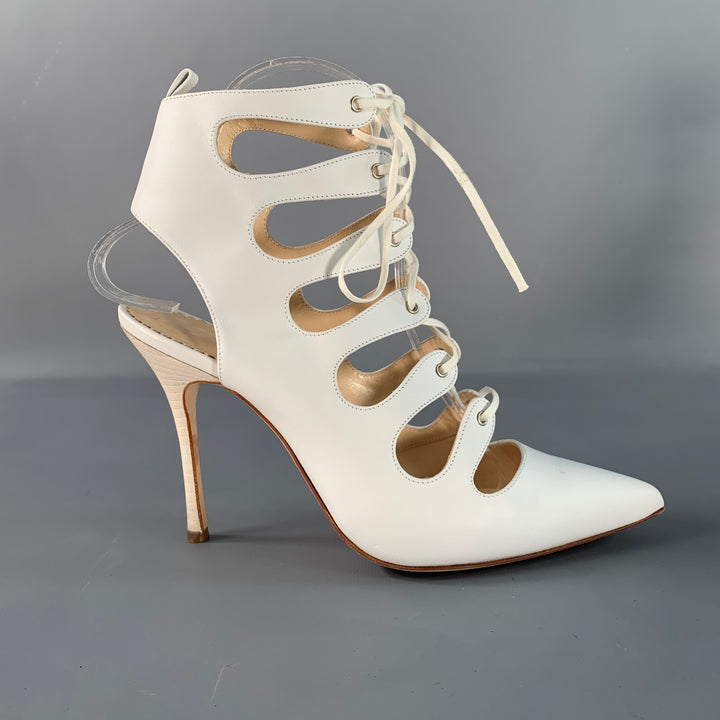 MANOLO BLAHNIK Size 6.5 White Leather Laced Pumps
