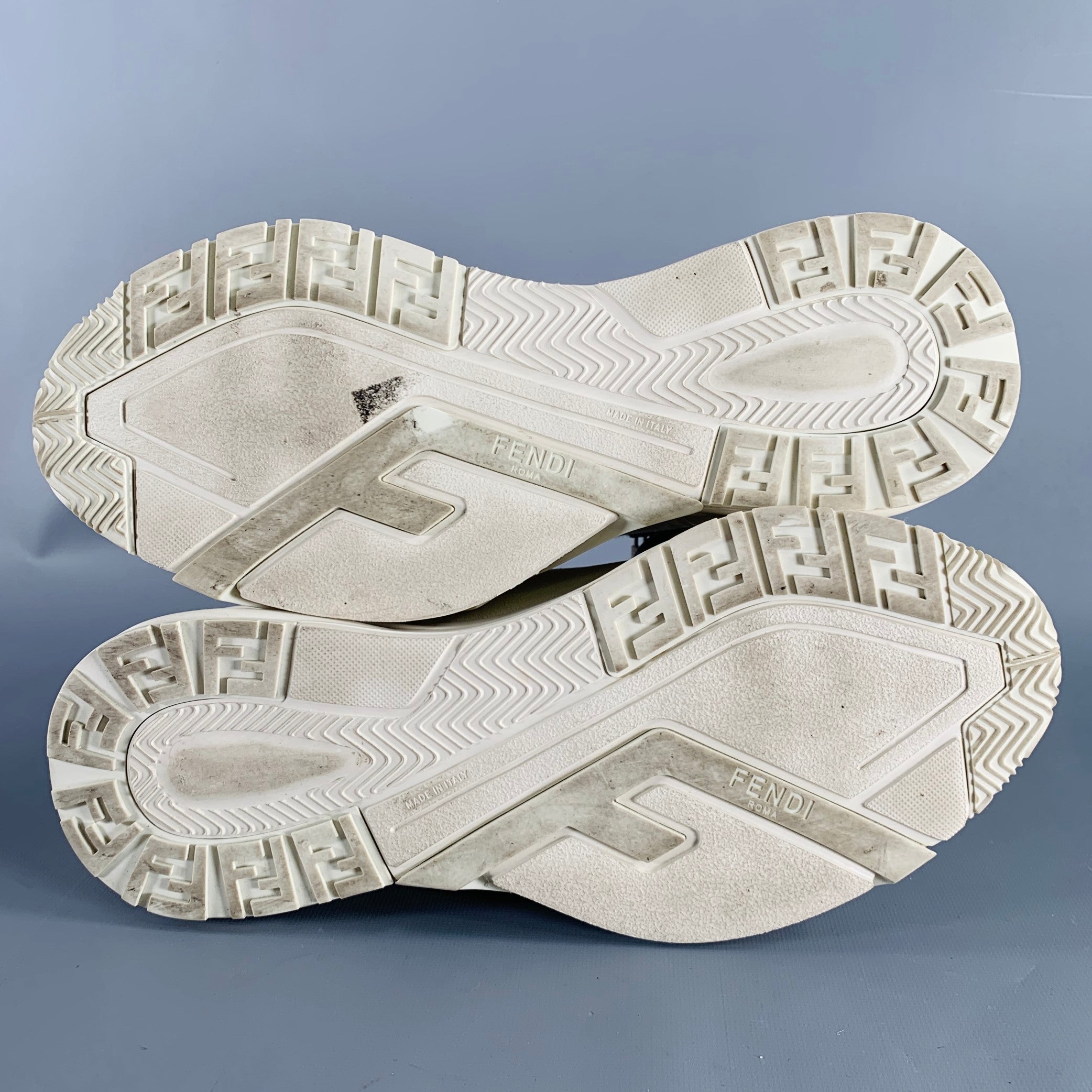  feeフィート FENDI Size 11 White Off-White Leather Lace Up Zipper Flow Sneakers