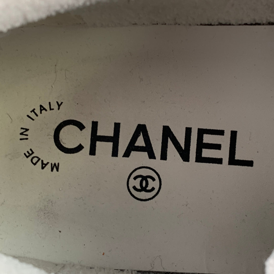 CHANEL Size 9 White Perforated Leather Logo Lace-Up Sneakers