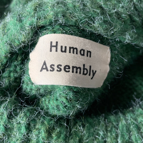 HUMAN ASSEMBLY Size M Green Pullover Sweater