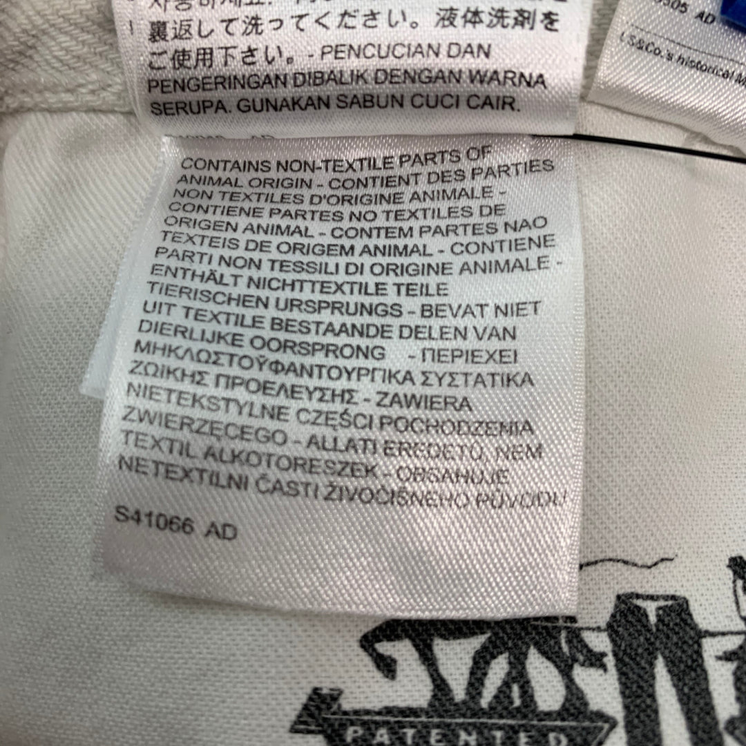 VETEMENTS Size 32 White Light Blue Cotton Button Fly Jeans