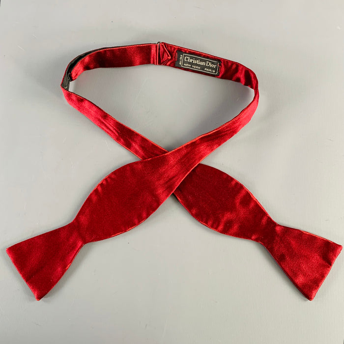 CHRISTIAN DIOR Cravate papillon en soie bordeaux
