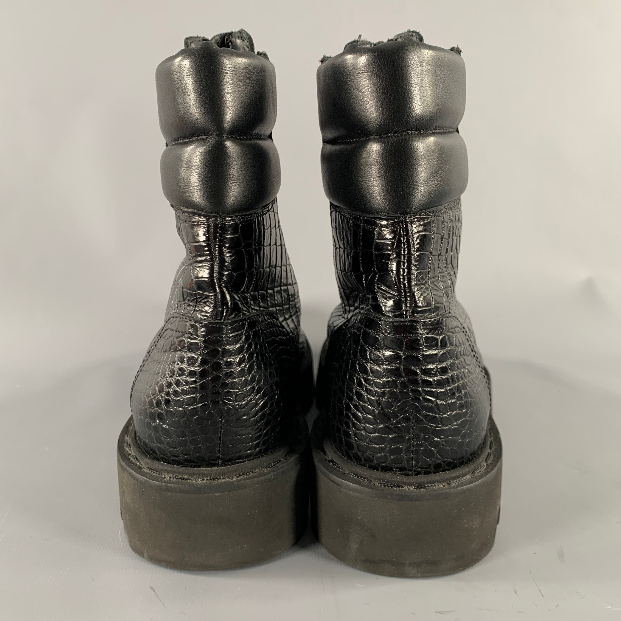 AQUATALIA Size 11 Black Leather Croc Embossed Zip Up Boots – Sui